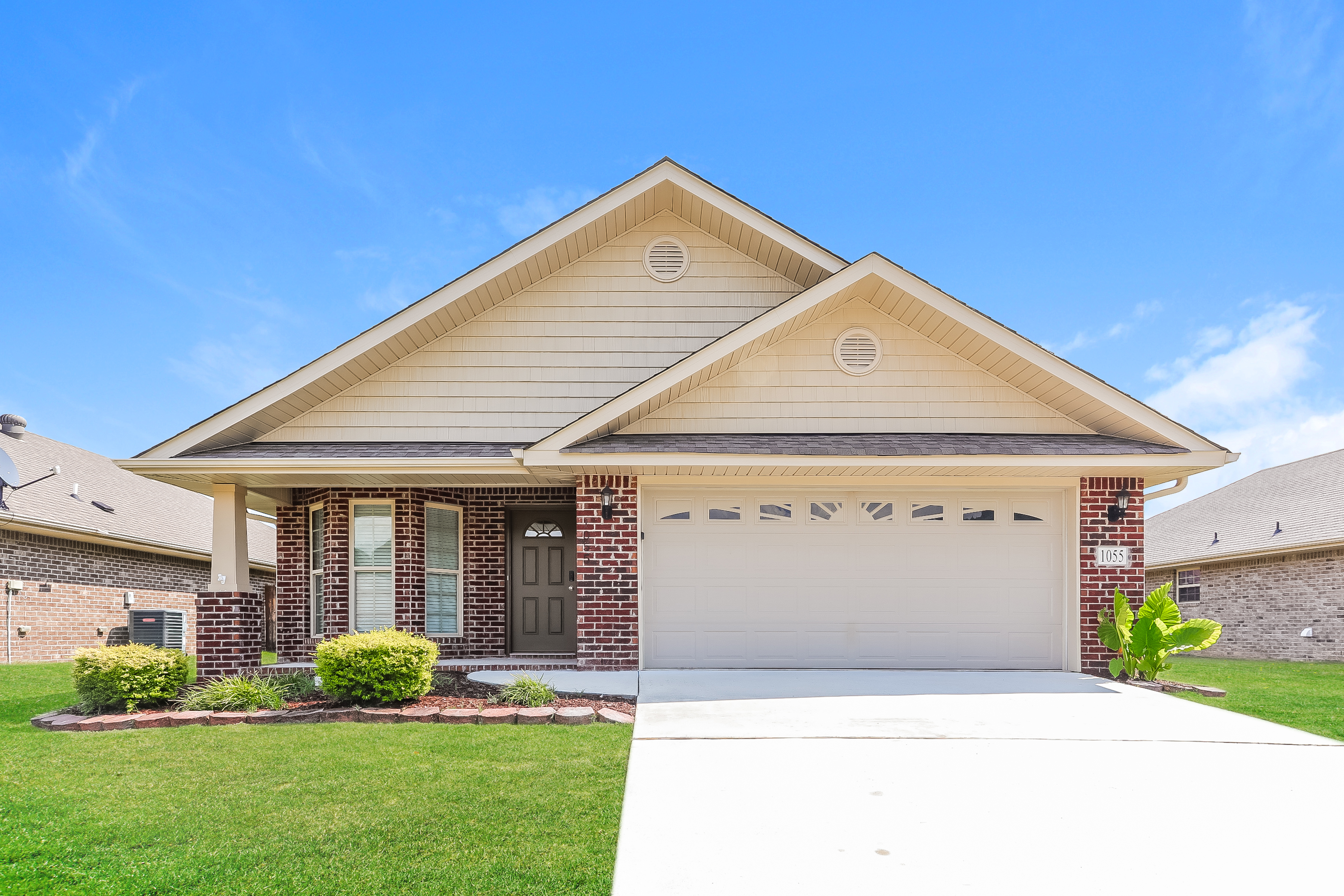 1055 CLOVER AVE ODENVILLE, AL 35120